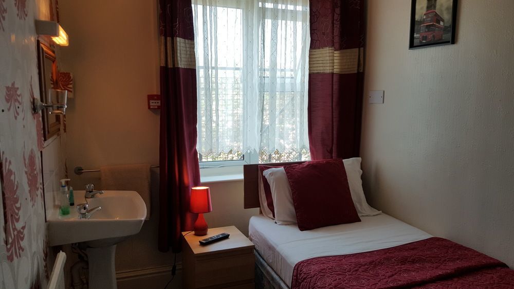 The Fairhaven Hotel Beeston  Dış mekan fotoğraf